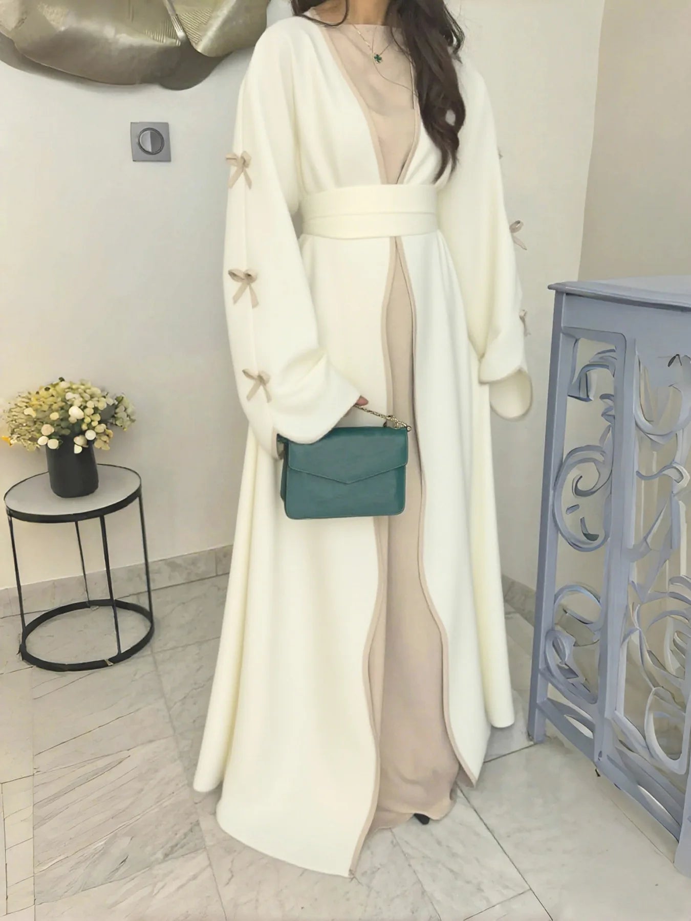 2025 New Dubai Stylish Islamic Black Abaya for Muslim Women Belted Design with Bow Detailing Modest Long Dress for Middle East