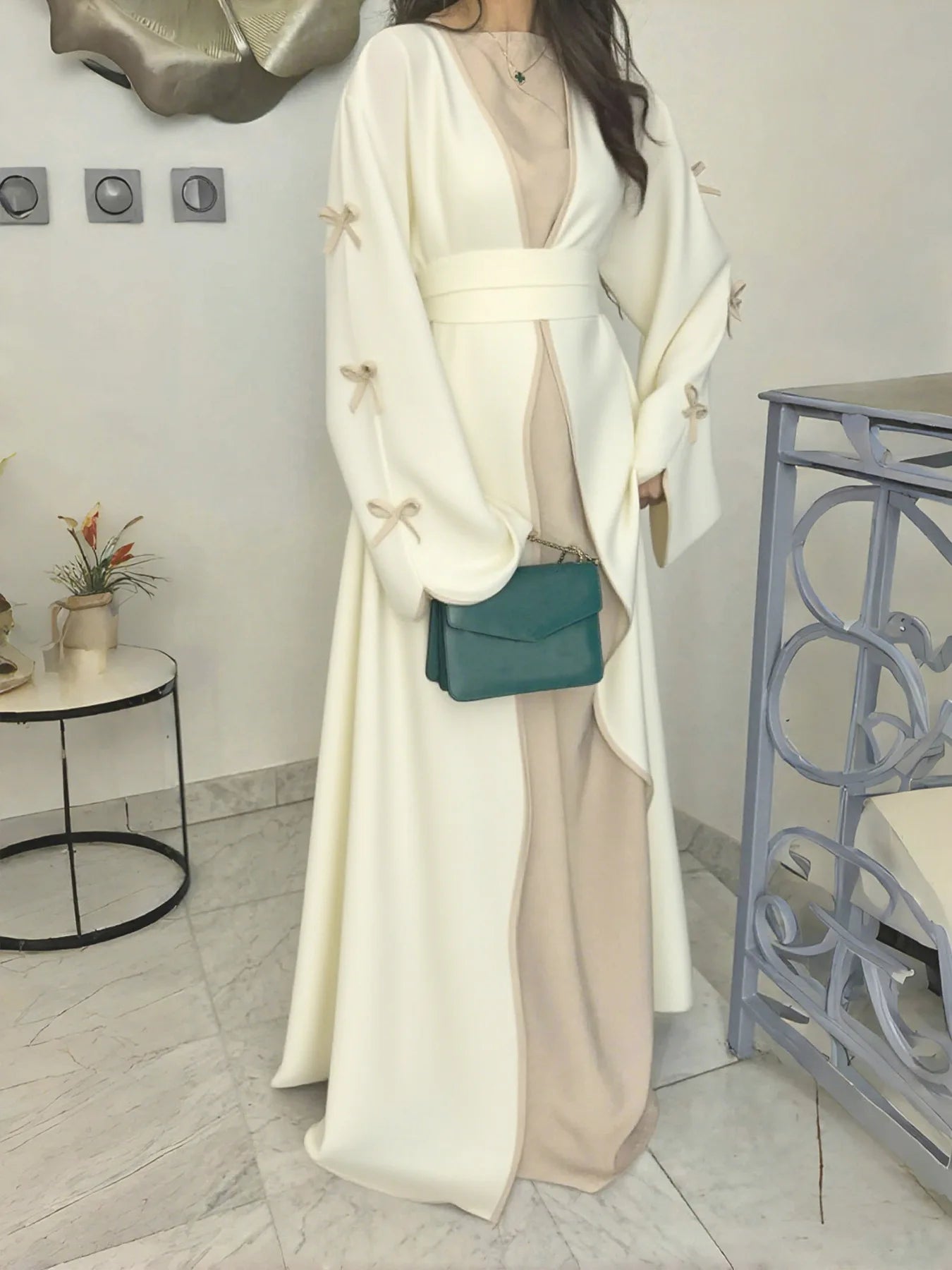 2025 New Dubai Stylish Islamic Black Abaya for Muslim Women Belted Design with Bow Detailing Modest Long Dress for Middle East